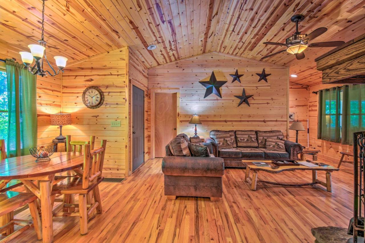 The Georgia Peach Cabin 8 Mi To Dwntn Helen Clarkesville Exteriör bild