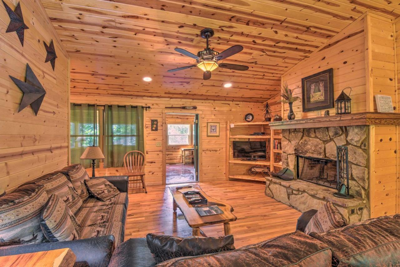 The Georgia Peach Cabin 8 Mi To Dwntn Helen Clarkesville Exteriör bild