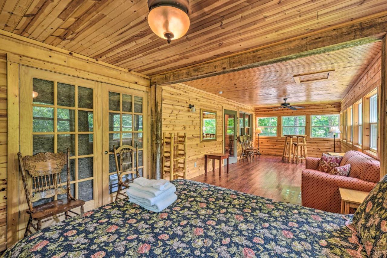The Georgia Peach Cabin 8 Mi To Dwntn Helen Clarkesville Exteriör bild